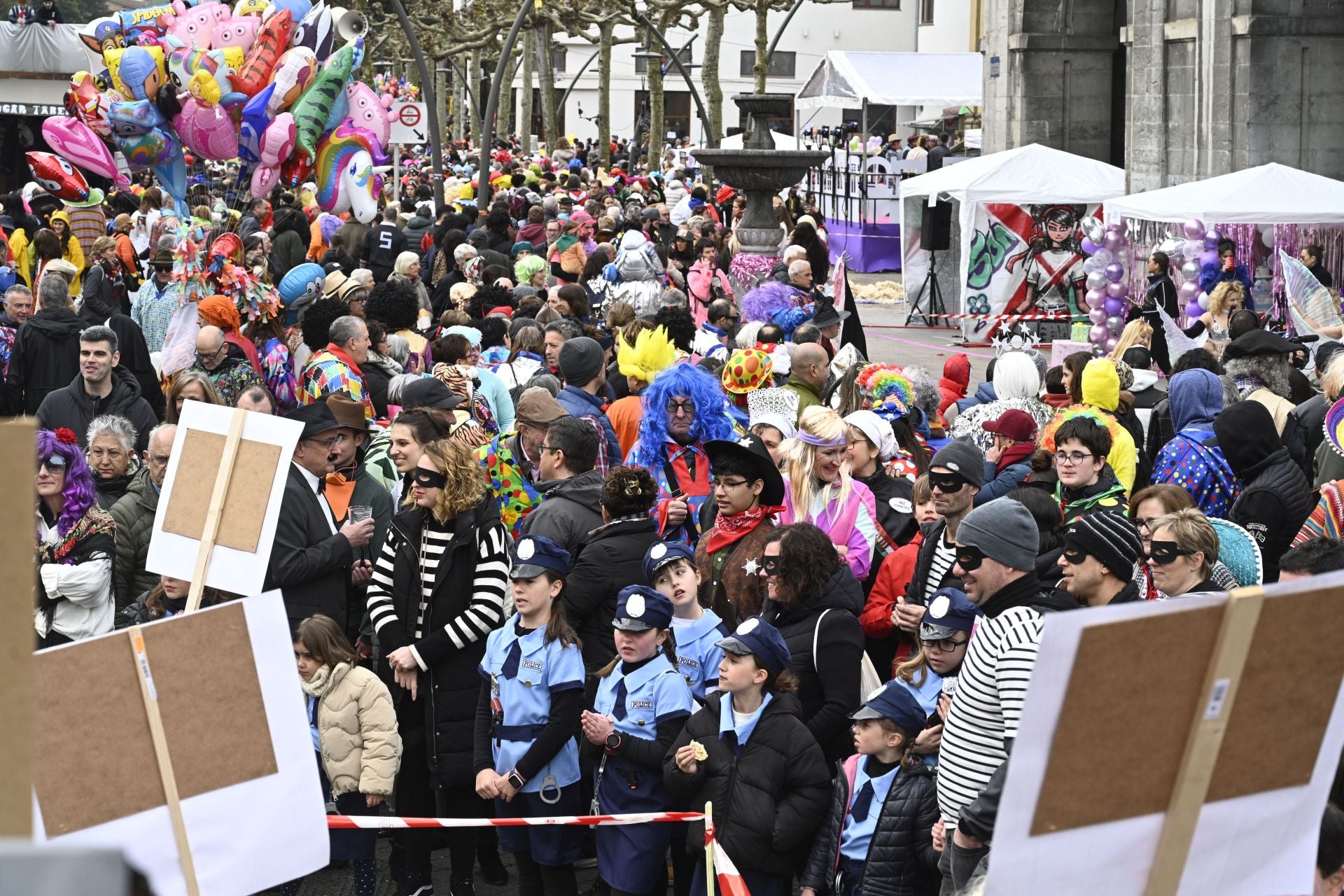 La barandilla de la Concha en Tolosa gracias al Carnaval
