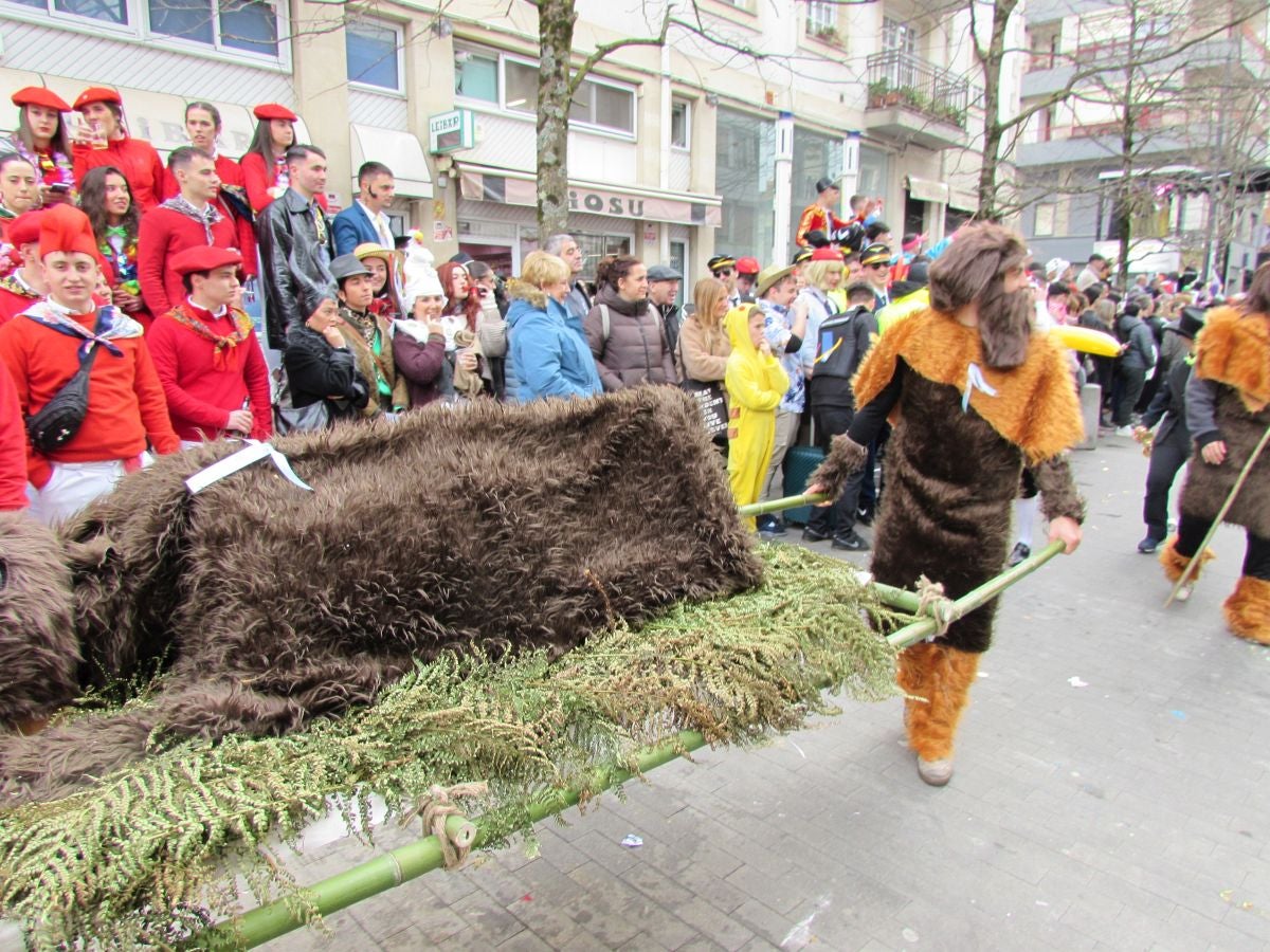 Aretxabaleta desbordó imaginación en el domingo de Carnaval