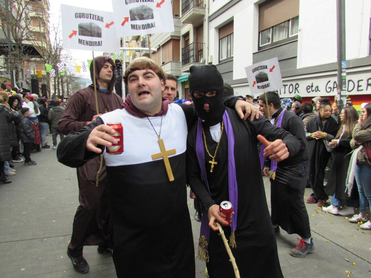 Aretxabaleta desbordó imaginación en el domingo de Carnaval