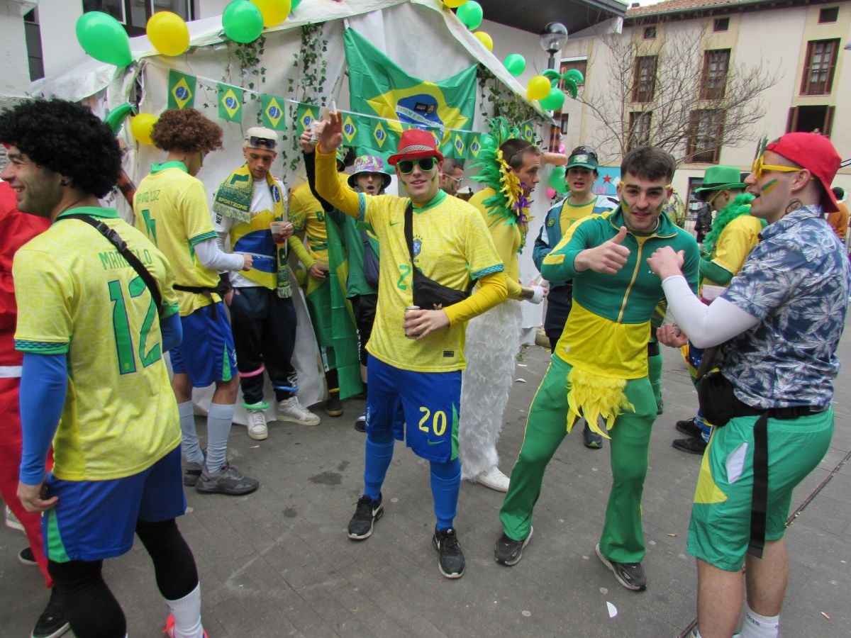 Aretxabaleta desbordó imaginación en el domingo de Carnaval