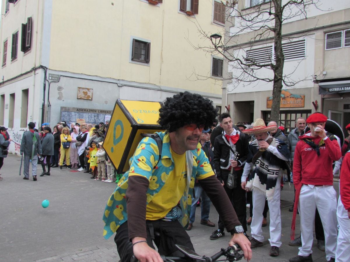 Aretxabaleta desbordó imaginación en el domingo de Carnaval