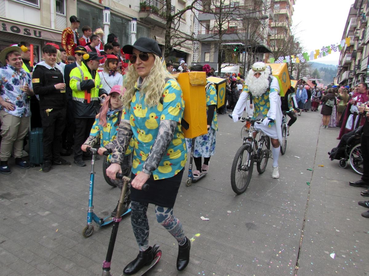 Aretxabaleta desbordó imaginación en el domingo de Carnaval