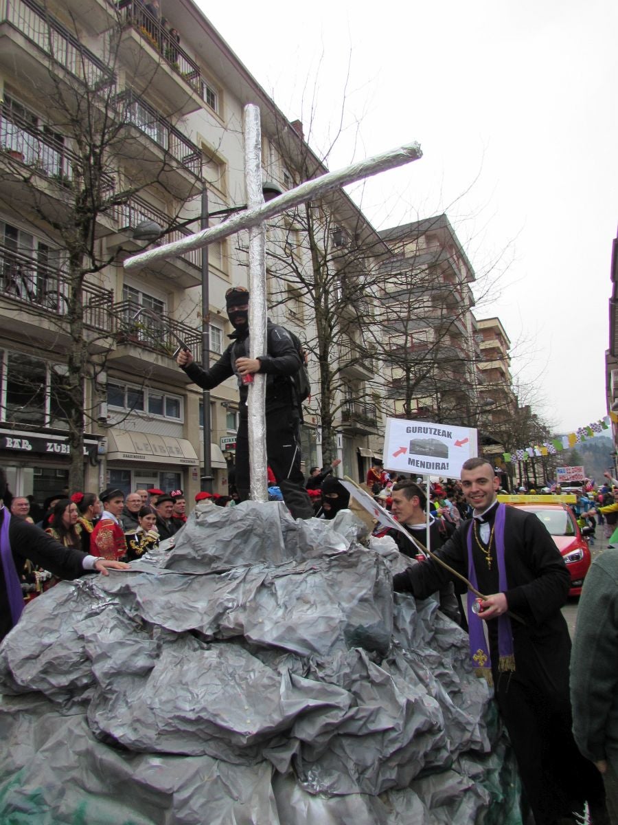 Aretxabaleta desbordó imaginación en el domingo de Carnaval