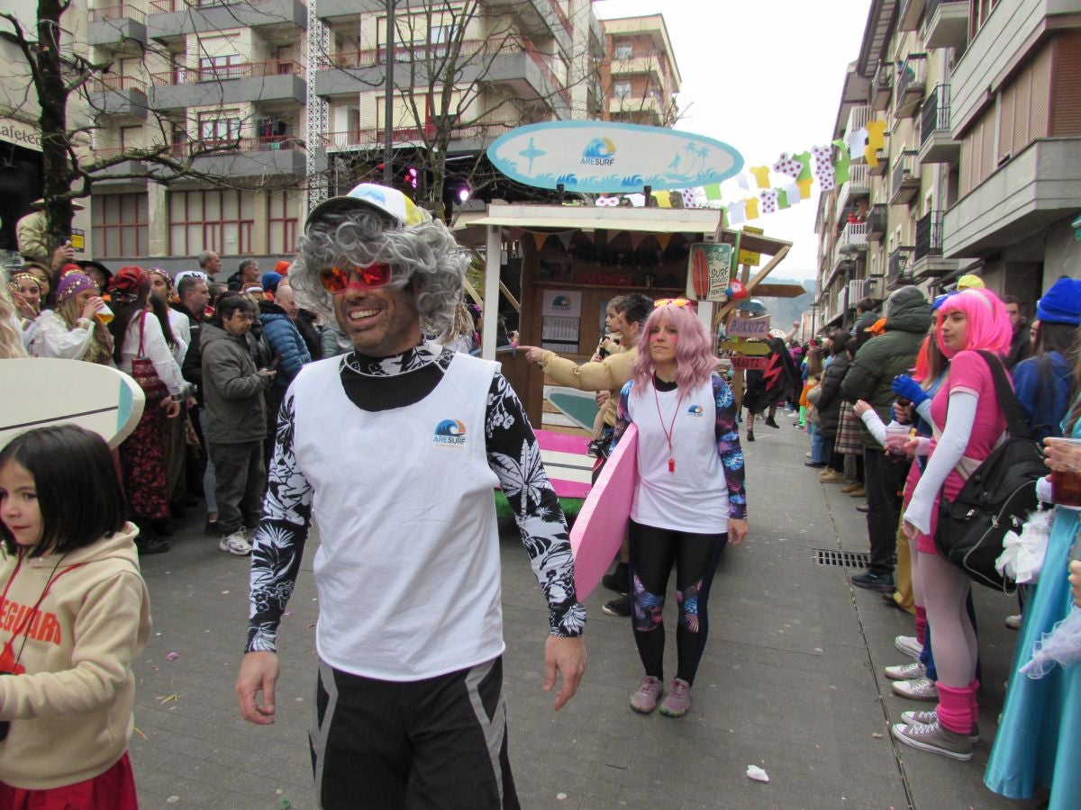 Aretxabaleta desbordó imaginación en el domingo de Carnaval