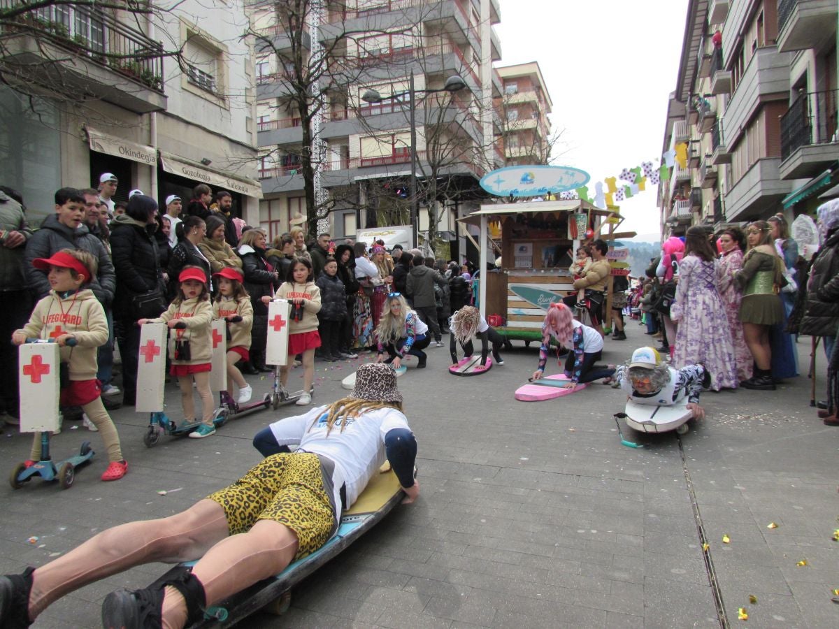 Aretxabaleta desbordó imaginación en el domingo de Carnaval