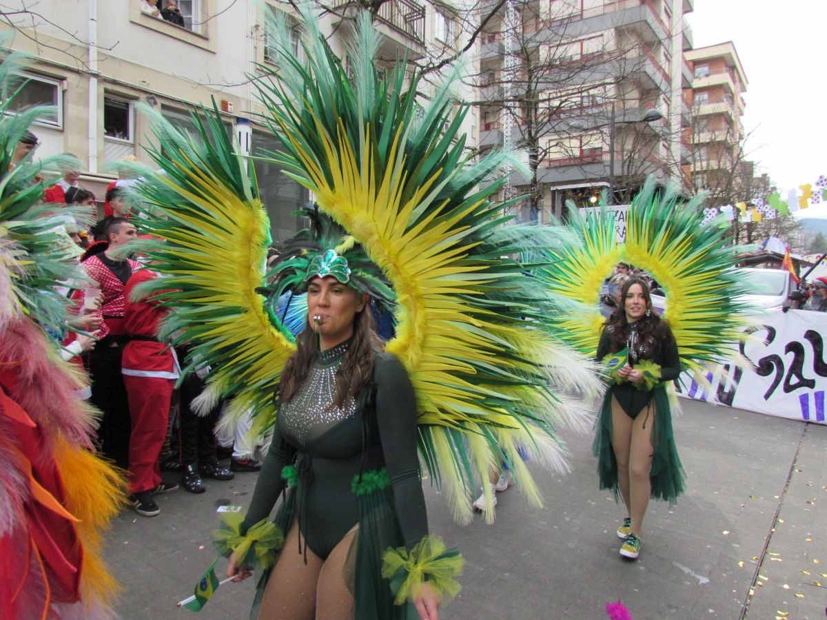 Aretxabaleta desbordó imaginación en el domingo de Carnaval