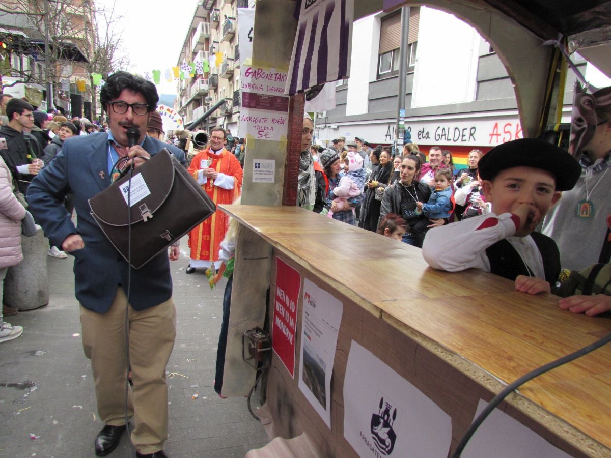 Aretxabaleta desbordó imaginación en el domingo de Carnaval