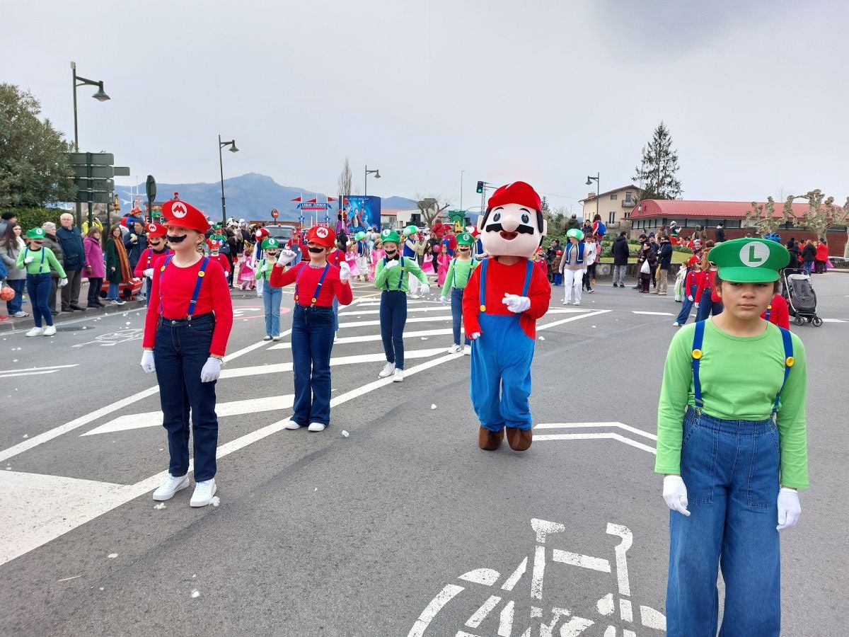 Biking Airlines, Heidi y Chimo Bayo en el desfile de Hondarribia