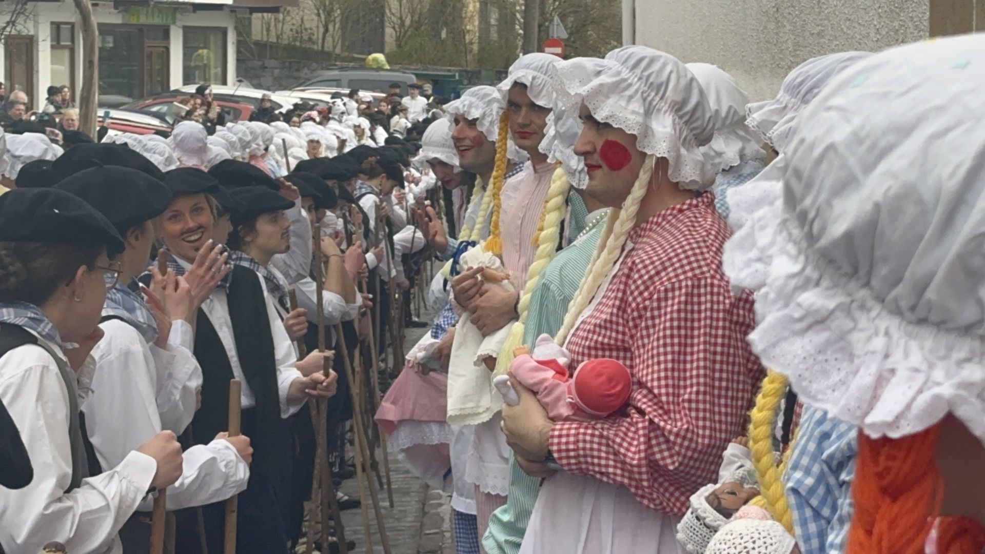 Multitudinario Carnaval en Bera