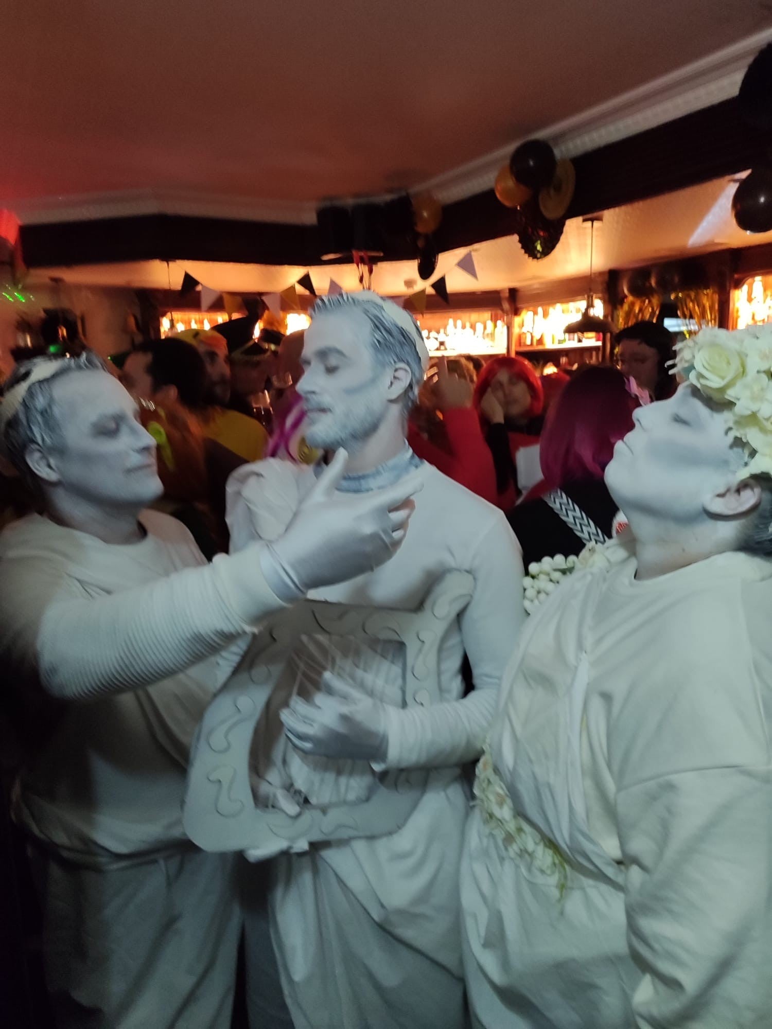 El Papa Erundino I, de fiesta en Urretxu por Carnaval