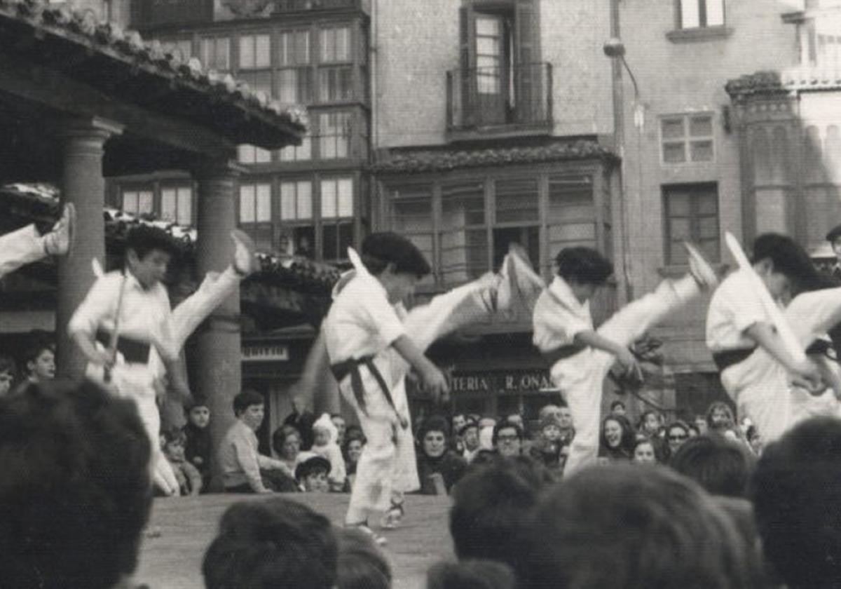 Txikitxu-Arrostaitz inaugura una exposición este viernes