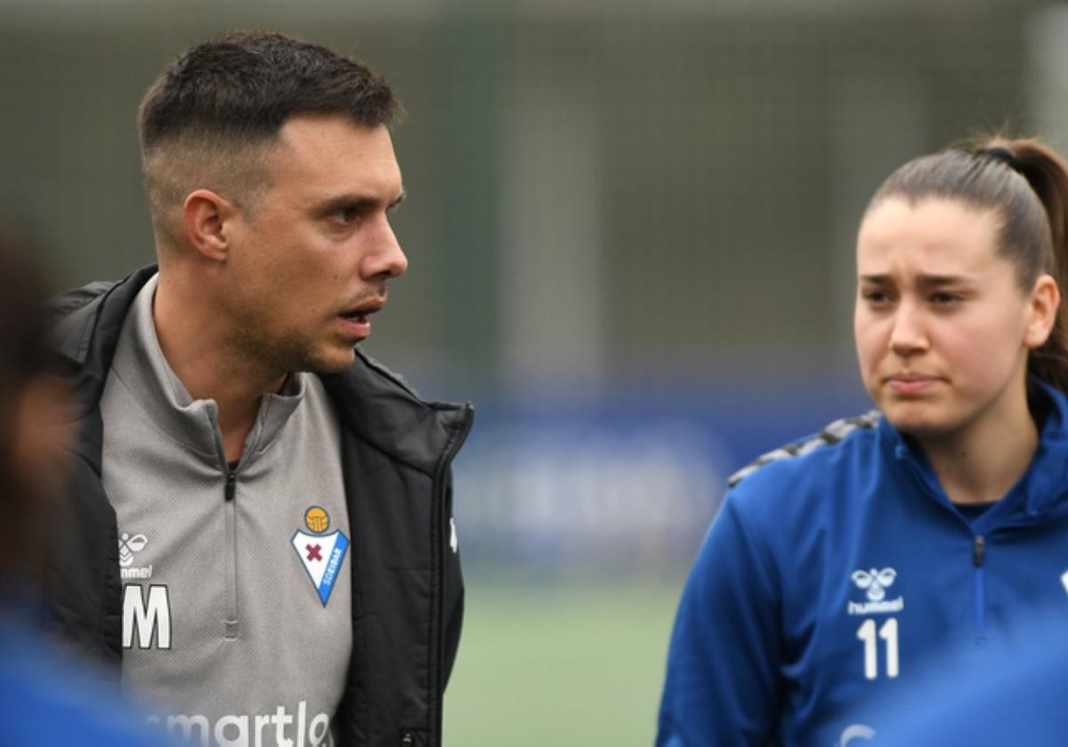 Yerai Martín junto a Laura Camino en un entrenamiento.