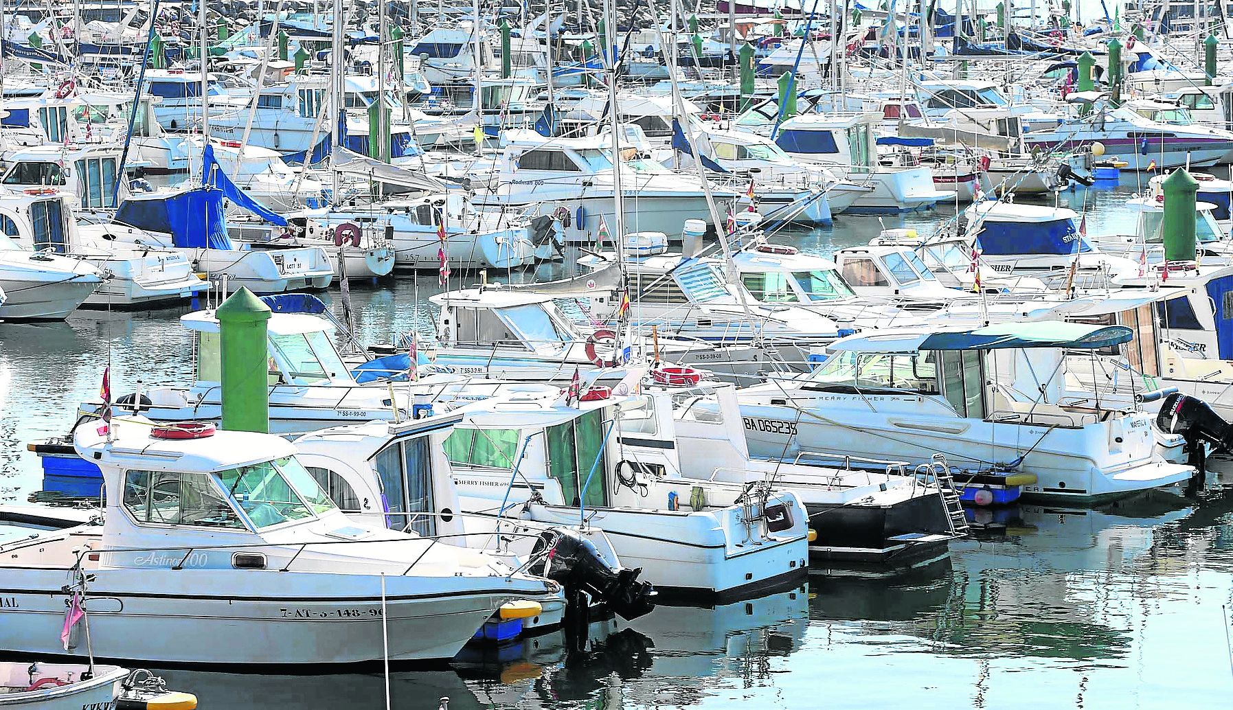 Más de 2.300 personas están en lista de espera para amarrar un barco en los puertos vascos