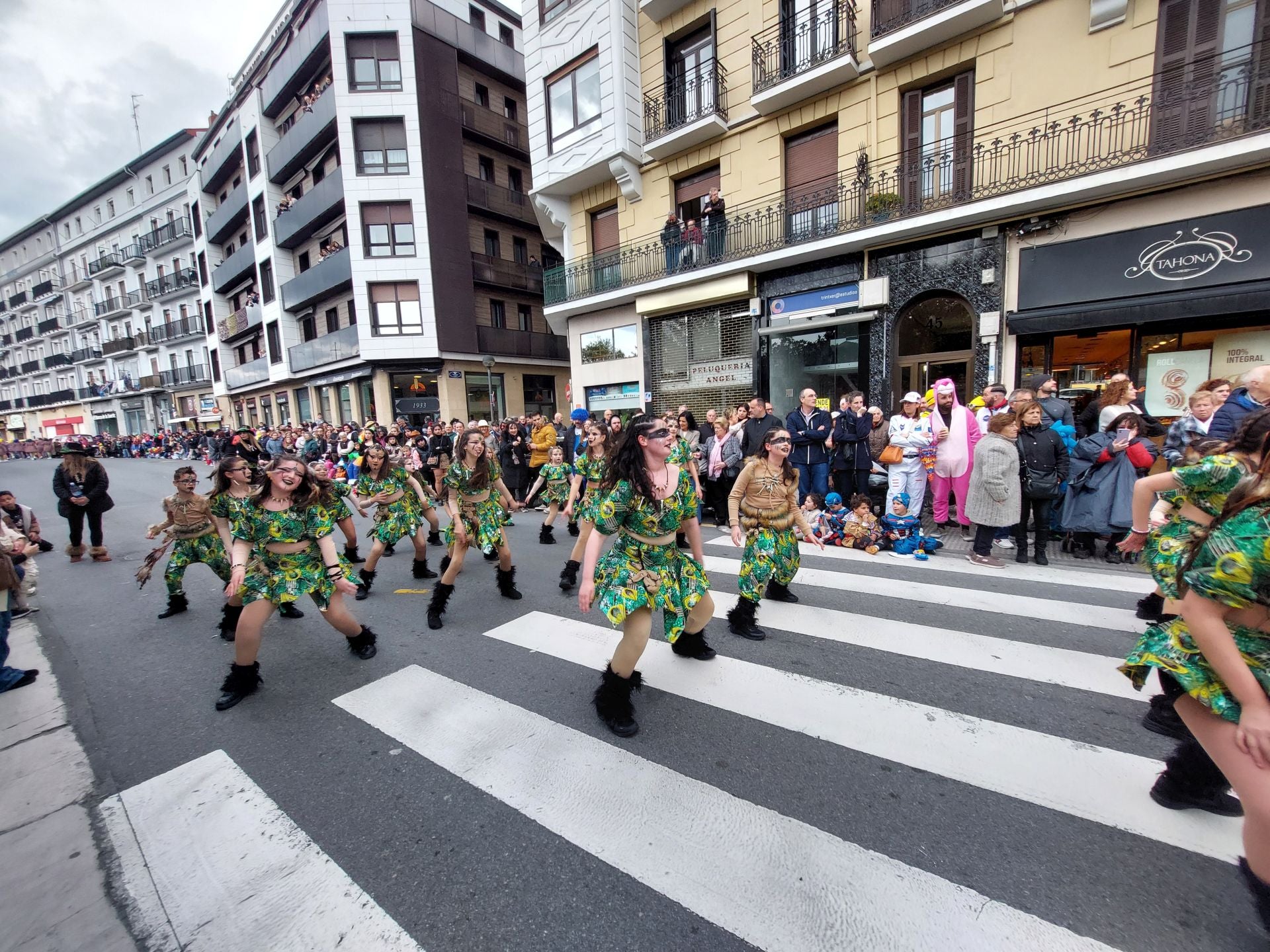 Así se ha vivido el desfile de carnaval en Trintxerpe