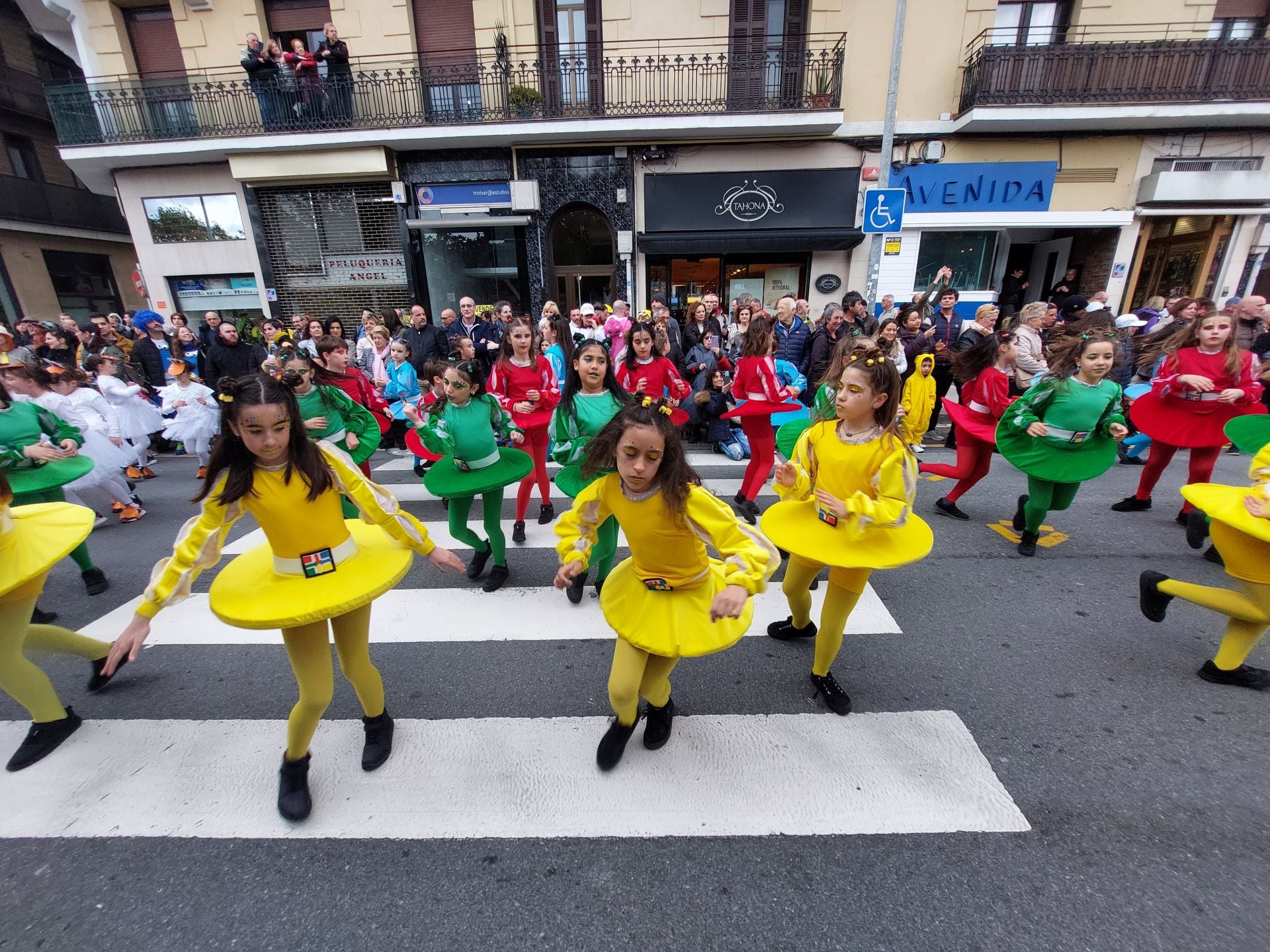 Así se ha vivido el desfile de carnaval en Trintxerpe