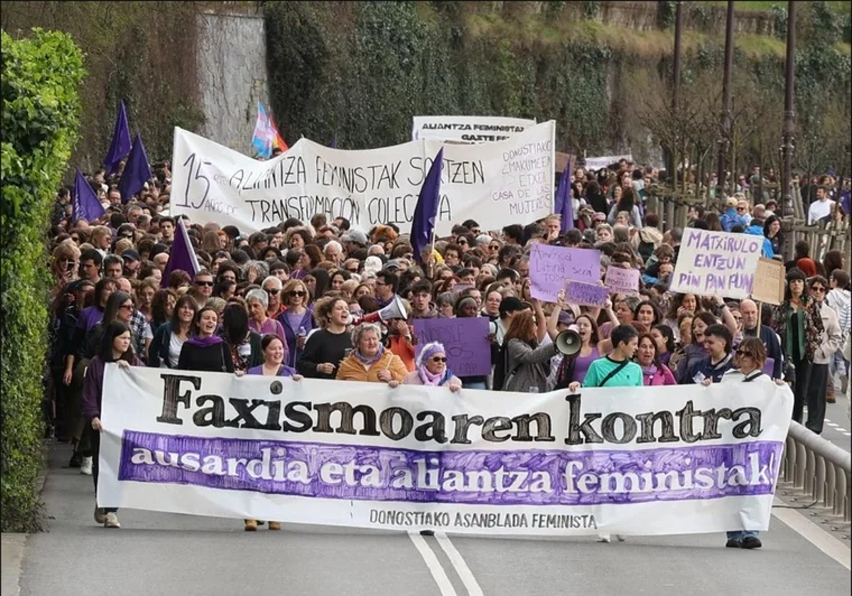 Manifestación en Donostia por el 8M.