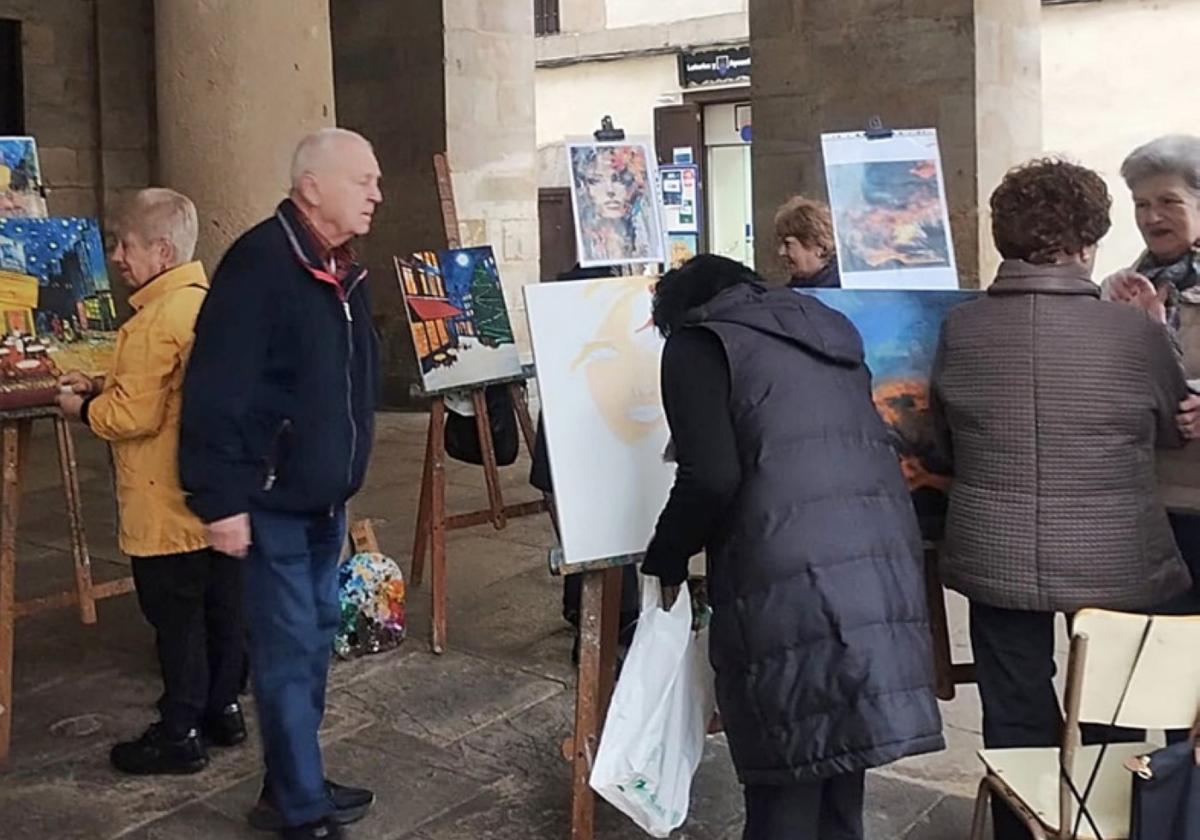 Las pintoras salieron a la calle con sus obras