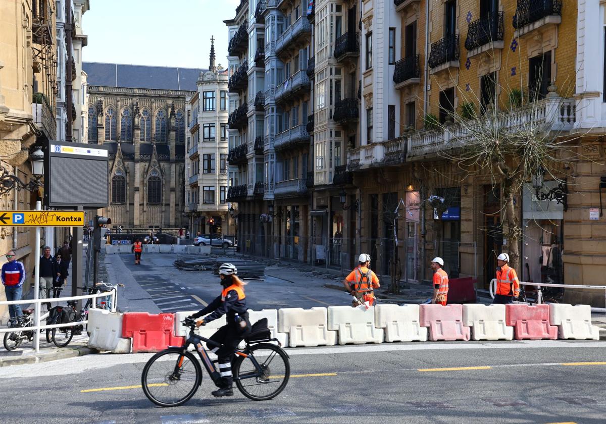 San Bartolomé será de sentido único de circulación una vez se reurbanice la calle