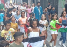 Kalejira dentro de la fiesta de despedida a los diez niños y niñas saharauis acogidos el pasado verano.