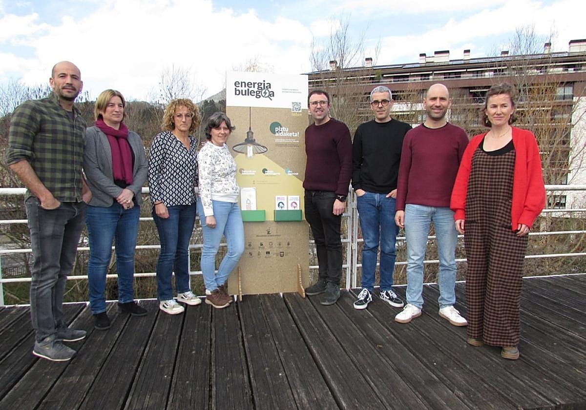 Responsables de la Mancomunidad y ayuntamientos de la comarca en la presentación.