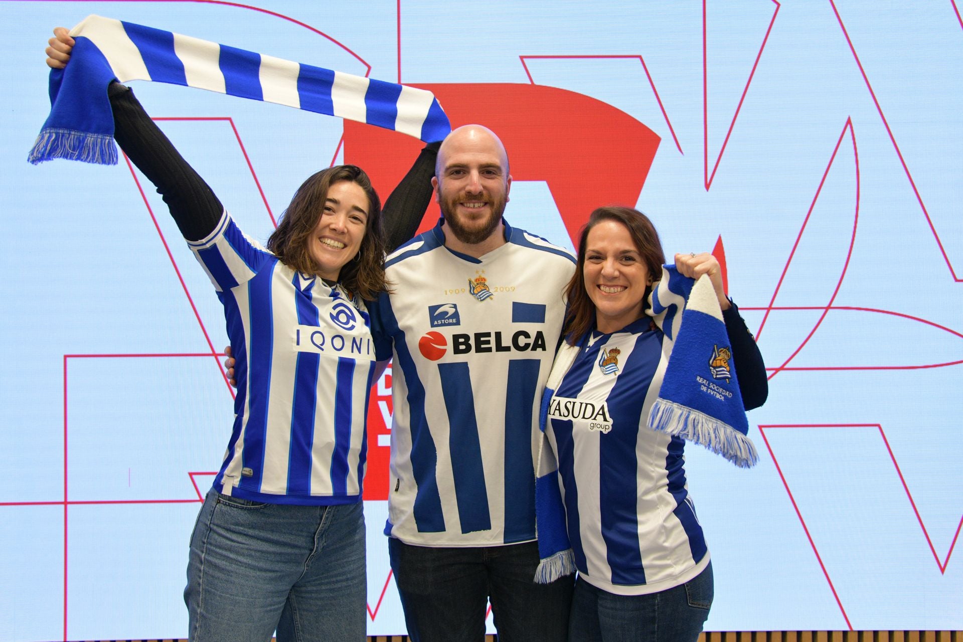 El DV Arena empuja a la Real desde casa