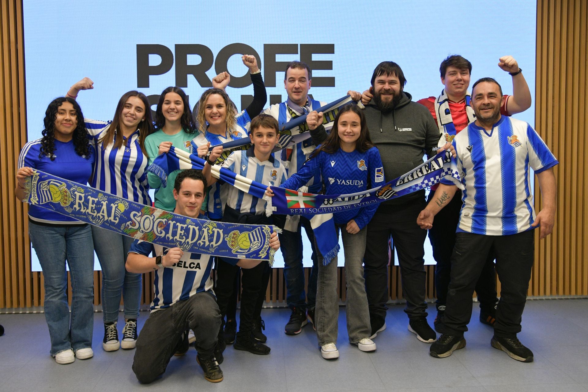El DV Arena empuja a la Real desde casa