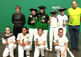 Finalistas de la tercera edición junto a autoridades y organizadores.