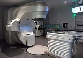 Casi 10.000 personas esperan una resonancia magnética en el Hospital Donostia