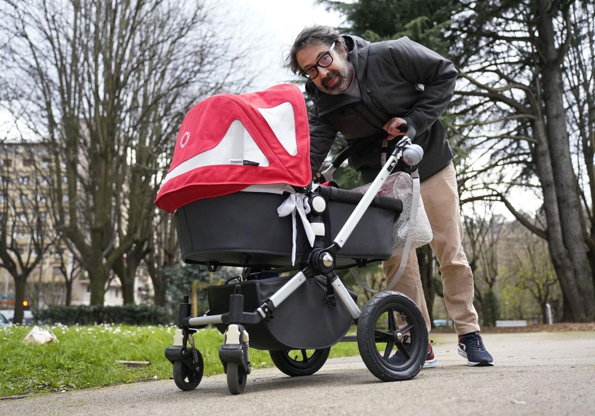 «La excedencia por paternidad me va a permitir disfrutar más de mi niño, es una gozada»