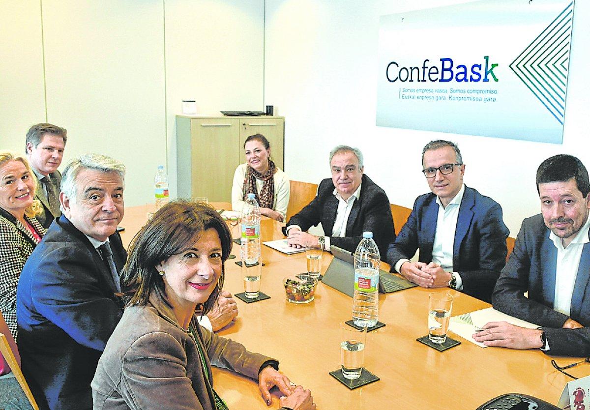 PP y Confebask comparten «diagnóstico» y «preocupación» por el pacto de la reforma fiscal