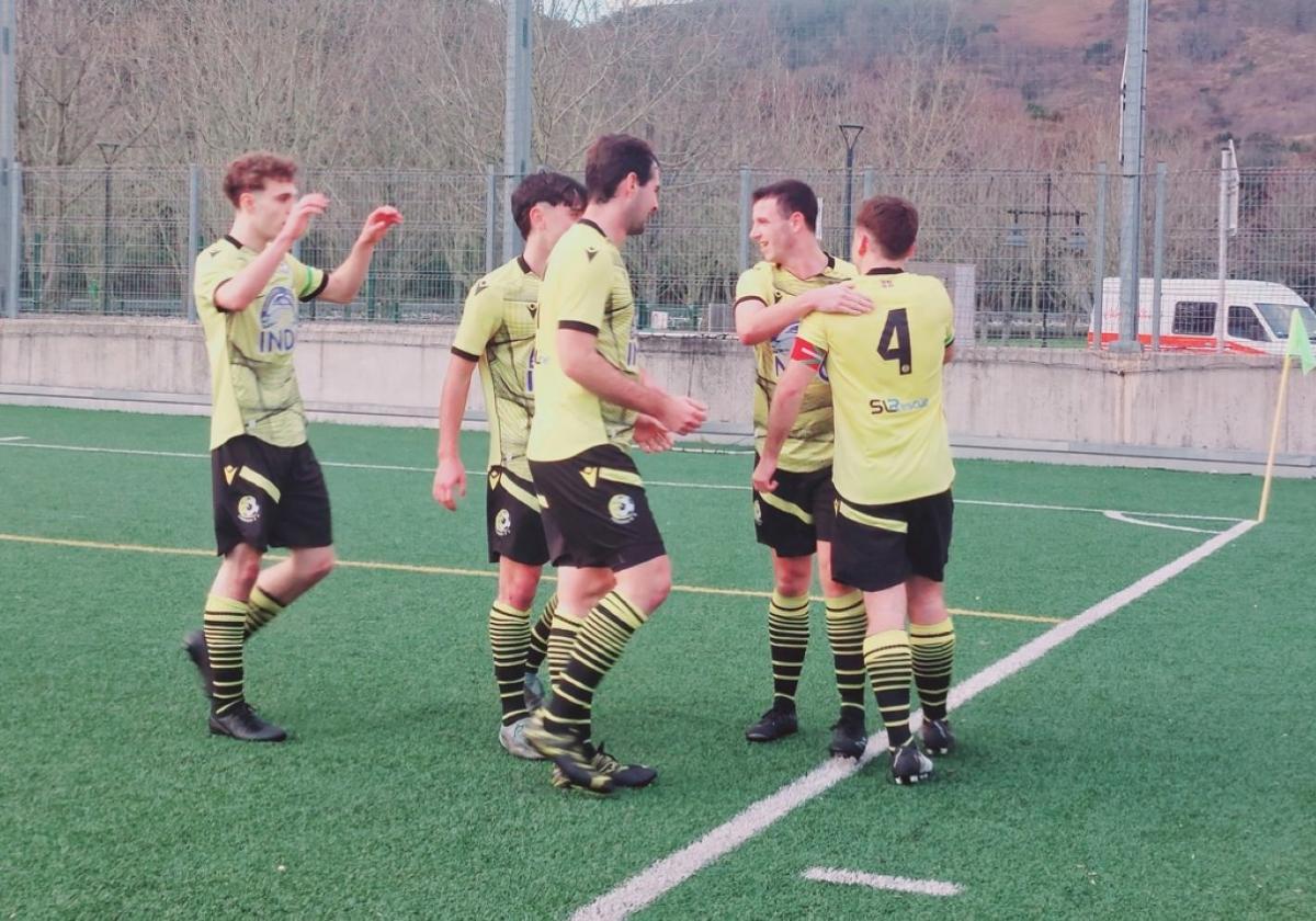 Mariñoren zelaian 1-4 irabazita, aukera guztiekin jarraitzen du Oriokok