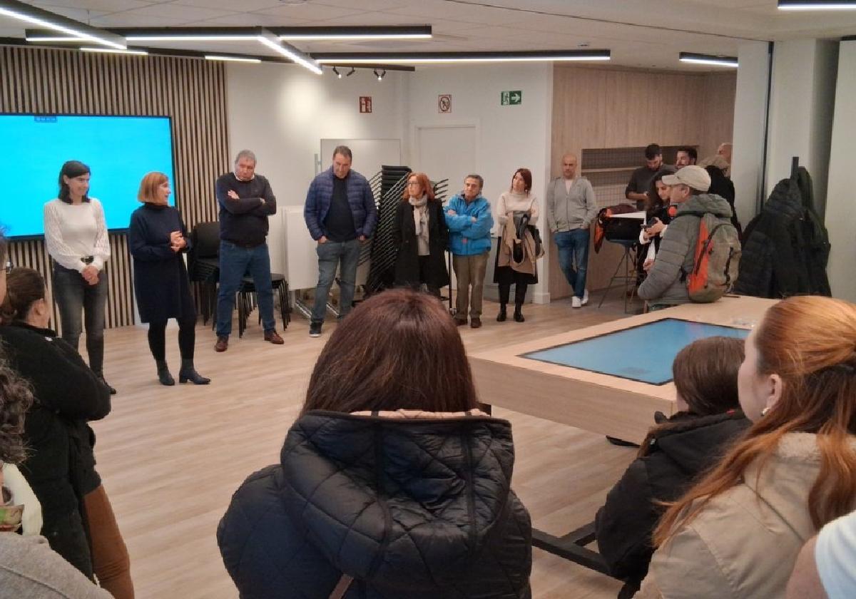 Comerciantes locales conocen de primera mano Irun Commerce Lab