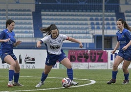 Encuentro de las locales en Garmendipe contra el Tolosa.