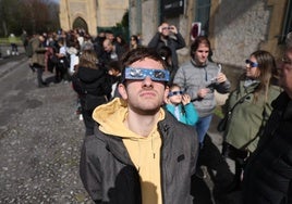 Éxito de la convocatoria de Aranzadi para observar el eclipse