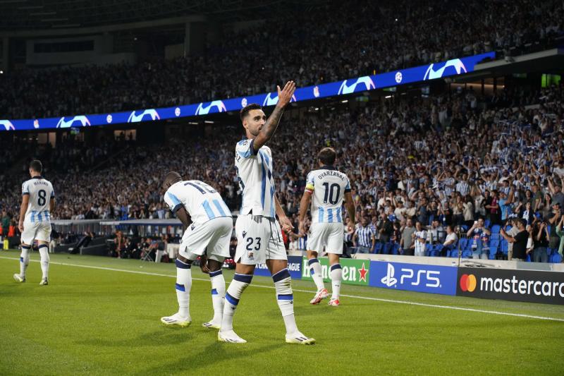 Brais Méndez dedica al público de Anoeta su gol al Inter de Milán