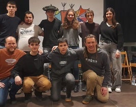 Eskolarteko Txapelketako finalistak eta txapelduna.