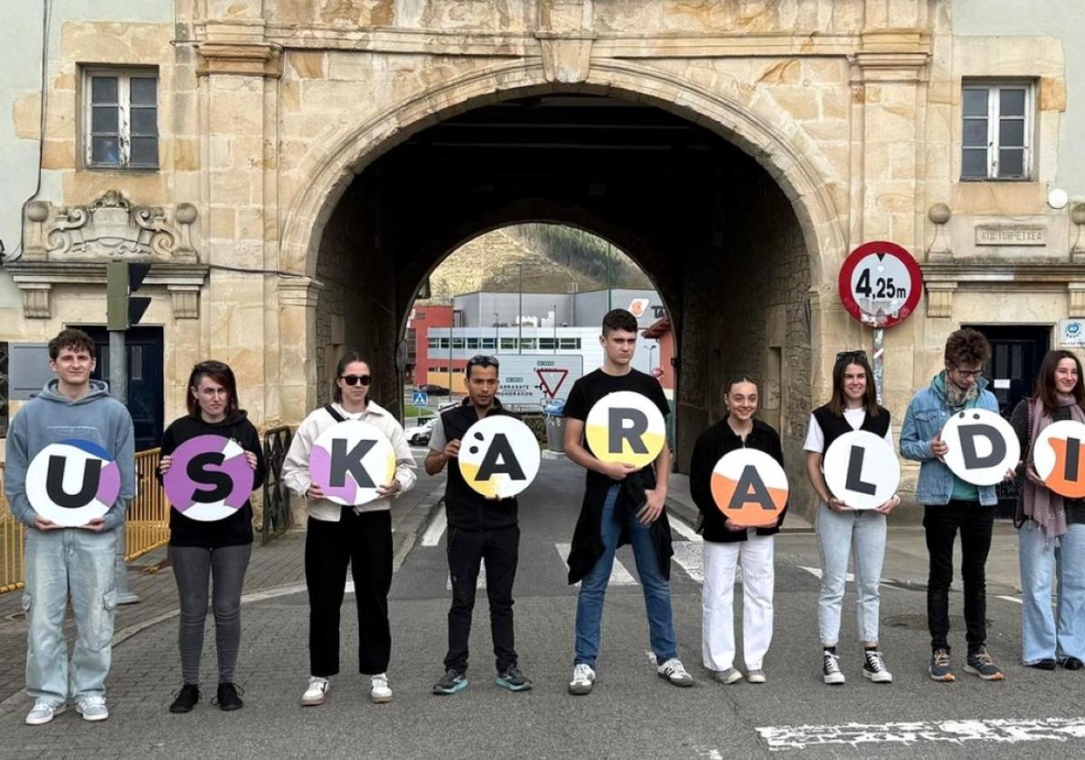 Euskaraldia presentó su 'once' para invitar a la participación