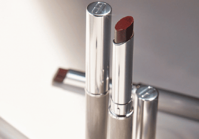 Un labial que aporta un tono diferente según el pH de tu piel.