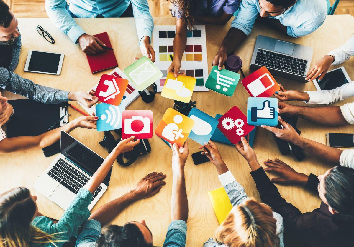 Generación Z, mujeres y conservadores son los más vulnerables a la desinformación, según revela el primer gran estudio global
