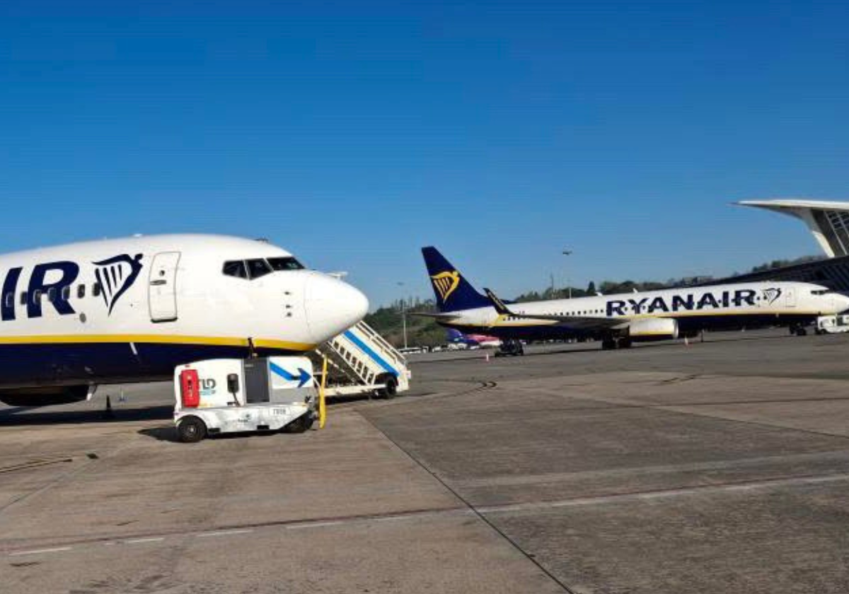 Desvío insólito de dos aviones: 12 minutos de «puente aéreo exprés» de Santander a Bilbao