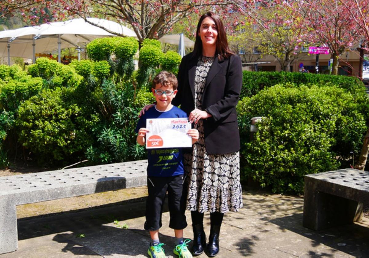 Xabier González, joven ganador de marzo en el calendario municipal
