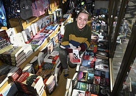 Ana Jubin, de la librería tolosarra Babel, se muestra optimista sobre el futuro de estos establecimientos.