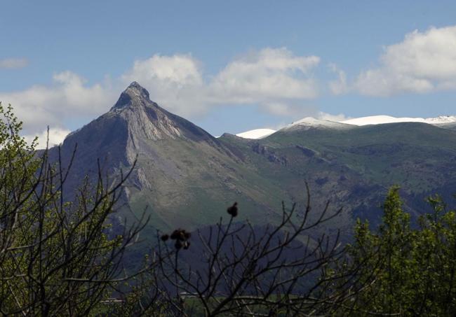 Nieve en el Txindoki este miércoles a mediodía