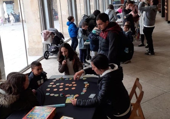 La primera sesión, protagonizada por los juegos de mesa modernos, tuvo una estupenda acogida.