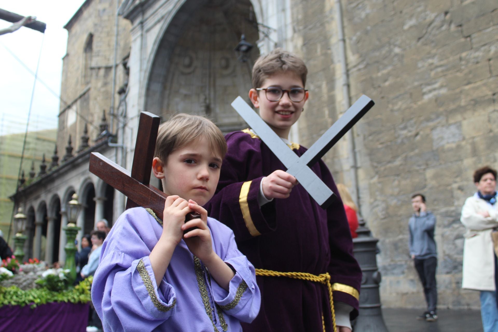 Una procesión más reducida de lo habitual en Azkoitia