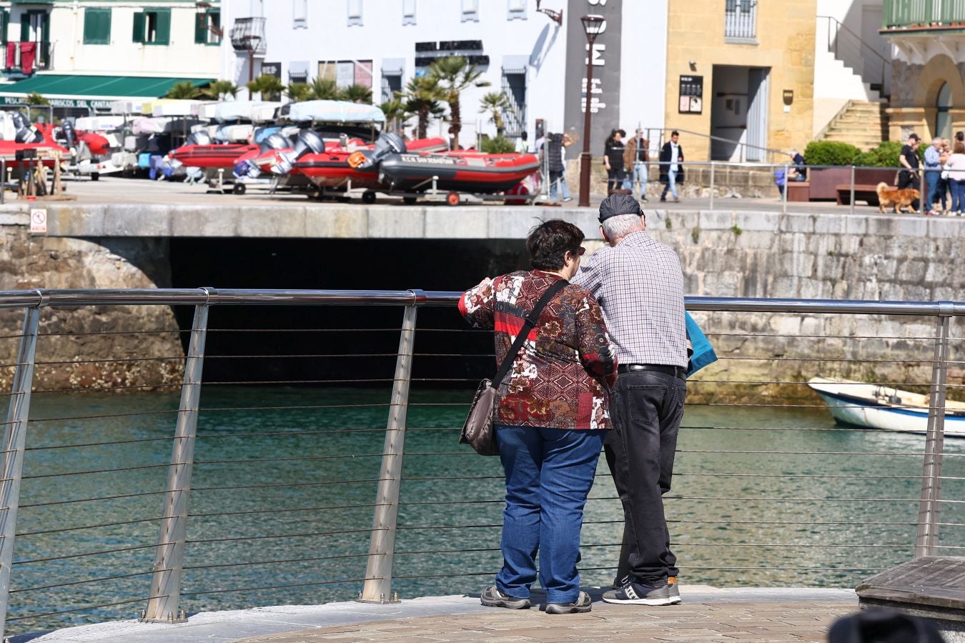 Ni un alfiler en el paseo de La Concha