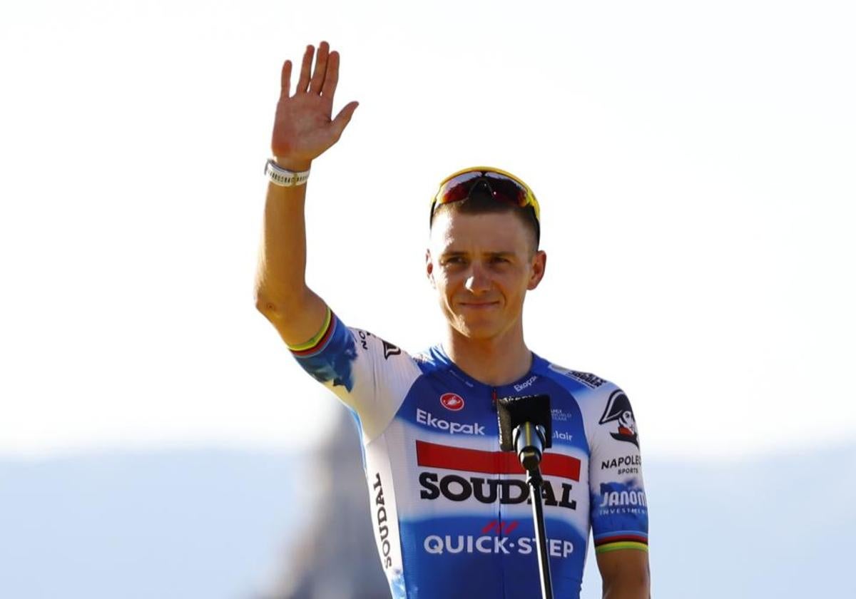 Evenepoel en la presentación del Tour de Francia 2024.