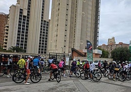 Grupo de cicloturistas que quedó el domingo por la mañana para salir en grupo desde Benidorm.