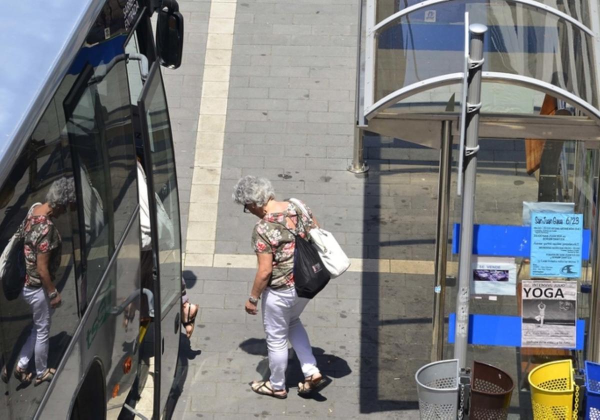 La conexión por autobús con Goierri y Alto Urola, mejorada desde el lunes