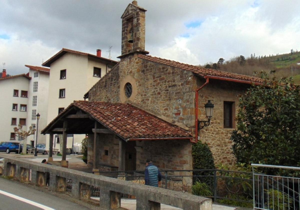 Antigua Batzordea realizará un buzoneo para apoyar la reparación de la ermita